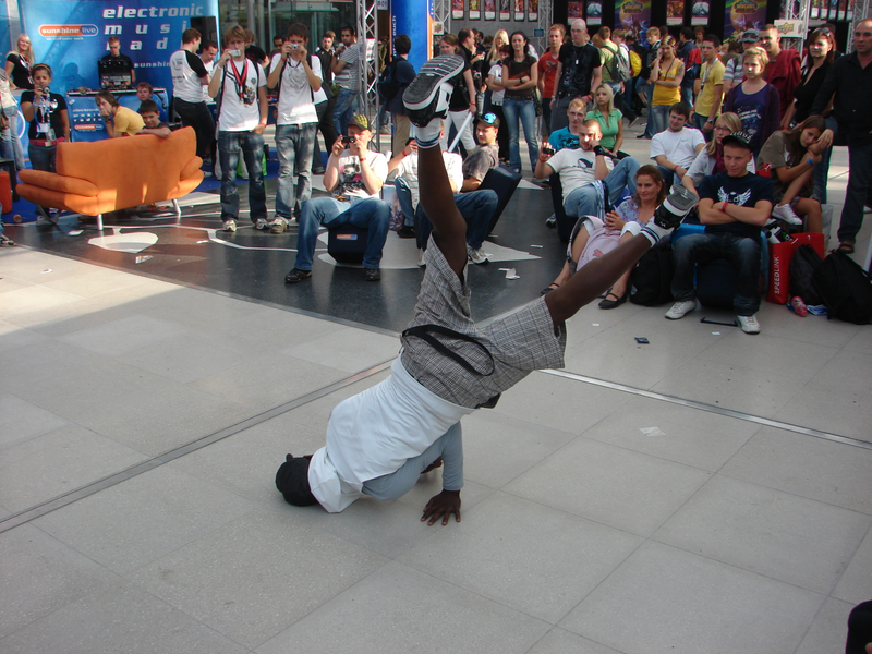Illustration for article titled And Then They Started Breakdancing...